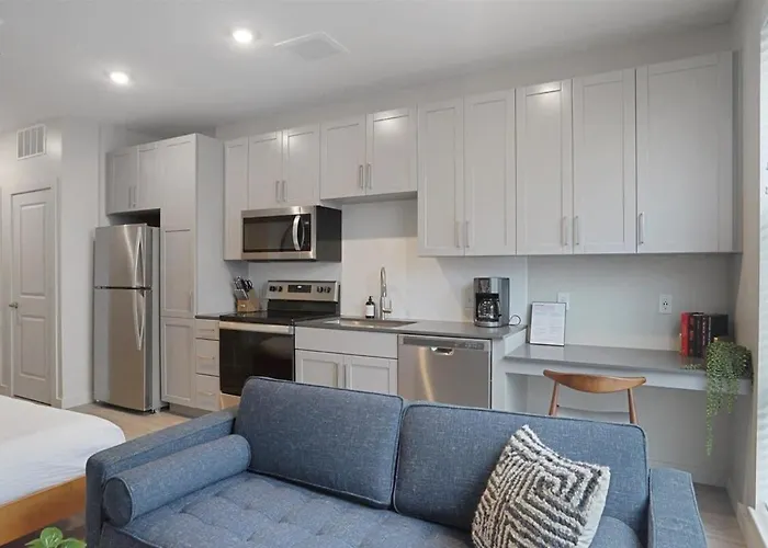 Apartment Cozysuites Stylish Sdo, Lawrenceville