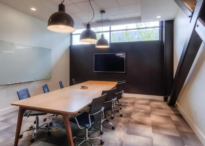 Cozysuites Stylish Sdo, Lawrenceville Apartment *