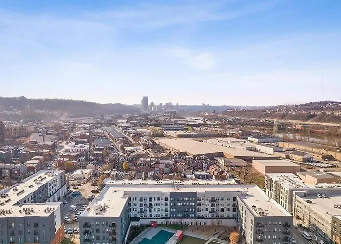 Cozysuites Stylish Sdo, Lawrenceville Pittsburgh